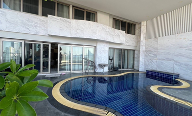 À louer 3 chambres condo à Khlong Toei, Bangkok