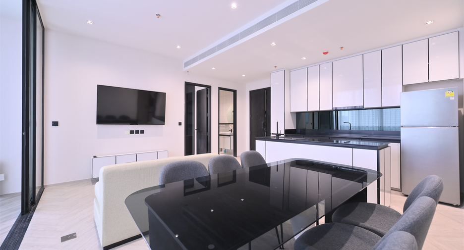 For rent 2 bedrooms condo in Khlong San, Bangkok