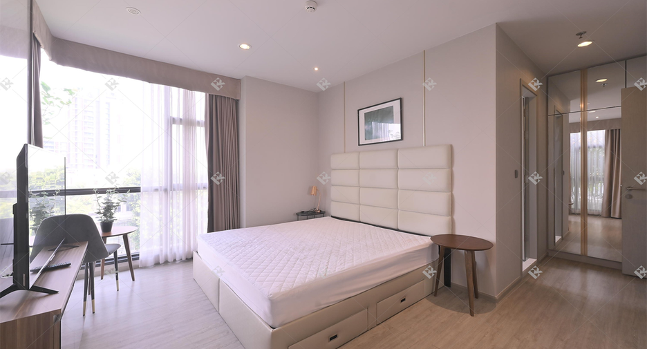 For rent 2 bedrooms condo in Watthana, Bangkok