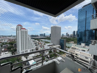 For rent 2 bedrooms condo in Khlong Toei, Bangkok