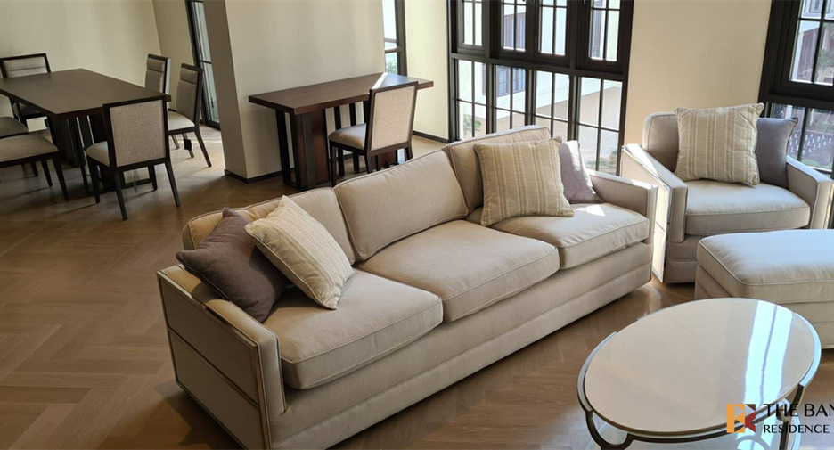 For rent 2 bedrooms condo in Watthana, Bangkok