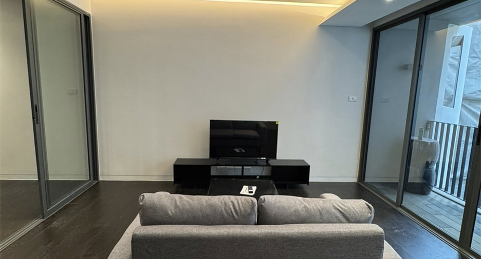 For rent 2 bedrooms condo in Watthana, Bangkok