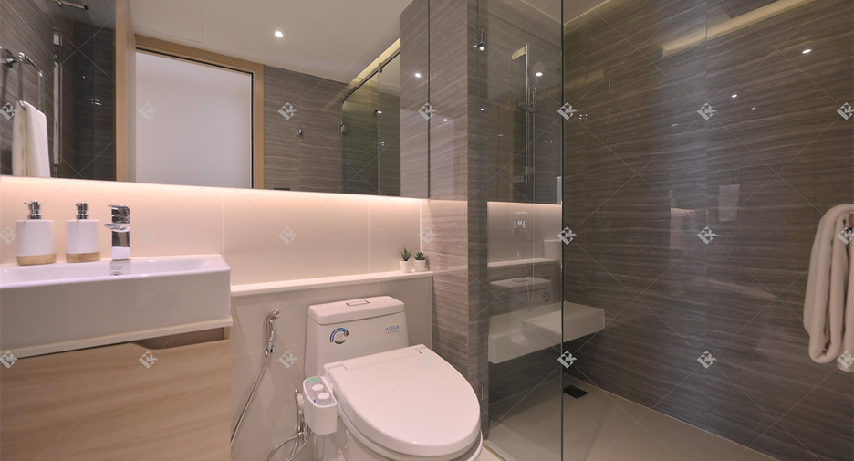 For rent 2 bedrooms condo in Watthana, Bangkok