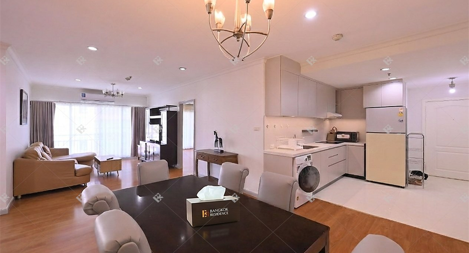 For rent 3 bedrooms condo in Watthana, Bangkok