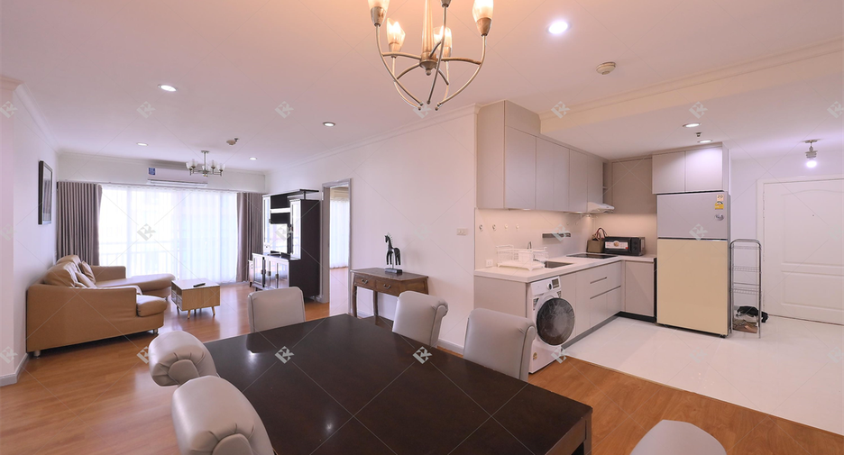 For rent 3 bedrooms condo in Watthana, Bangkok