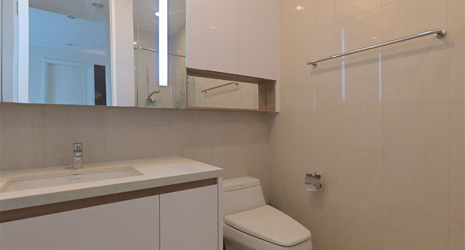Wohnung zur Miete mit 2 Zimmer in Pathum Wan, Bangkok