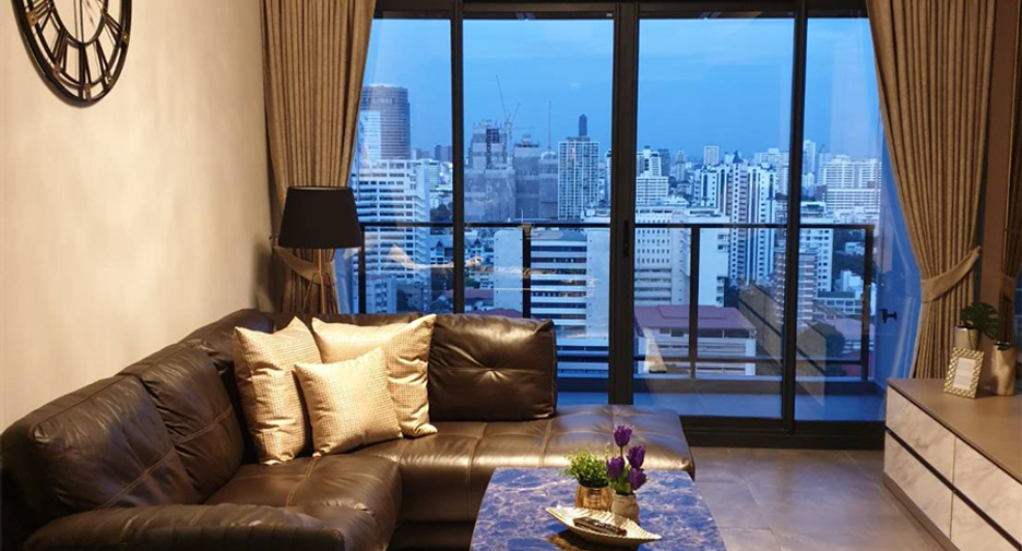 For rent 2 bedrooms condo in Watthana, Bangkok