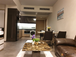 For rent 2 bedrooms condo in Watthana, Bangkok