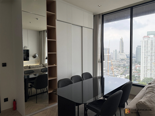For rent 2 bedrooms condo in Khlong San, Bangkok