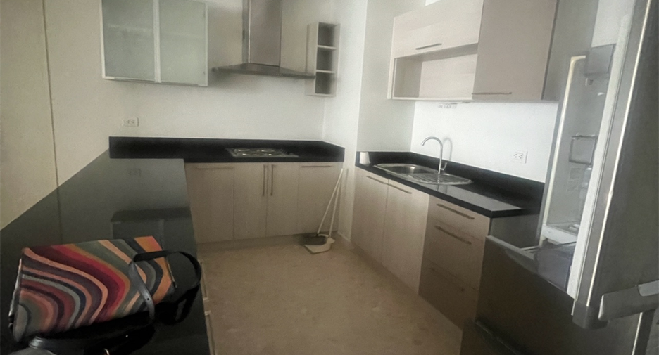 Wohnung zur Miete mit 2 Zimmer in Khlong Toei, Bangkok