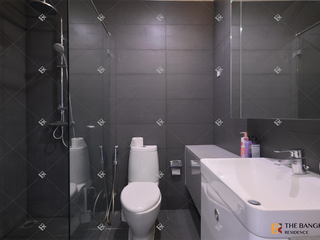 For rent 2 bedrooms condo in Pathum Wan, Bangkok