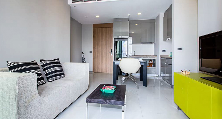 Condo en alquiler de 1 habitaciones en Bang Rak, Bangkok