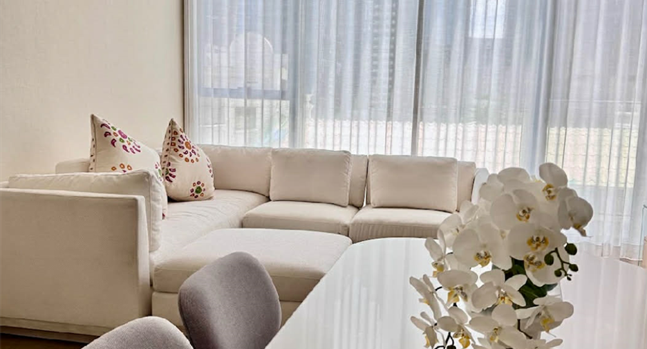 For rent 1 bed condo in Pathum Wan, Bangkok