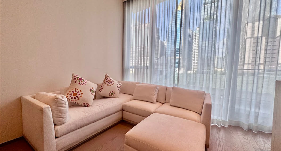 For rent 1 bed condo in Pathum Wan, Bangkok