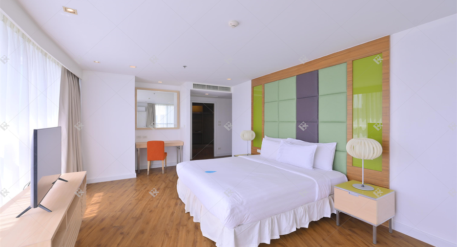 Condo en alquiler de 4 habitaciones en Pathum Wan, Bangkok