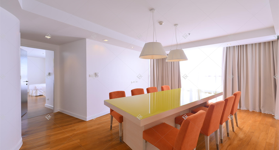 Condo en alquiler de 4 habitaciones en Pathum Wan, Bangkok