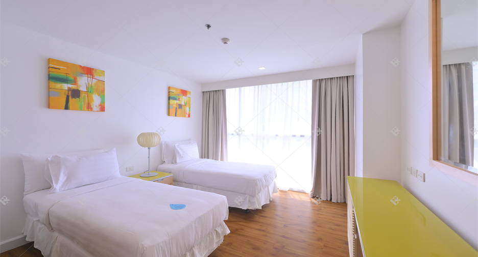 Condo en alquiler de 4 habitaciones en Pathum Wan, Bangkok