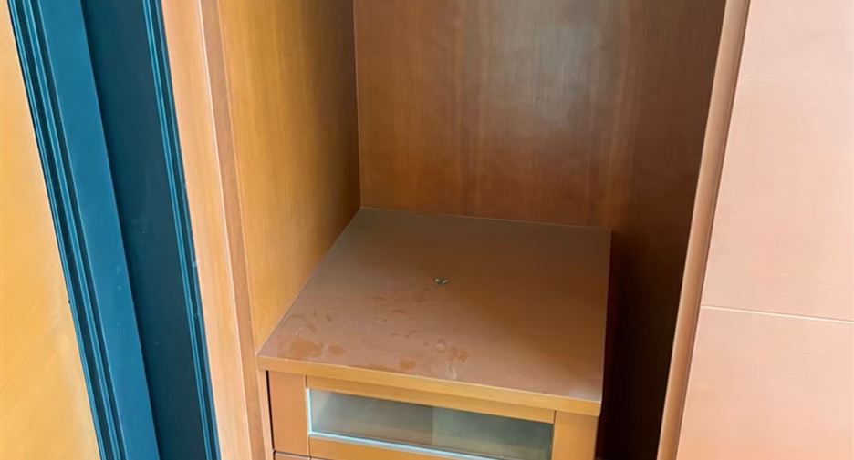 For rent 2 bedrooms condo in Sathon, Bangkok