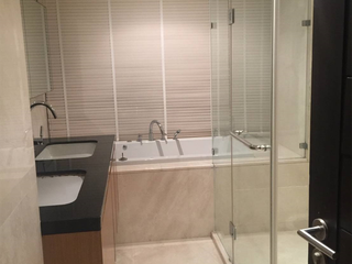 For rent 3 ベッドルーム condo in Watthana, Bangkok