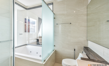 For rent 1 bed condo in Bang Rak, Bangkok