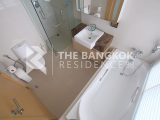 Wohnung zur Miete mit 2 Zimmer in Khlong Toei, Bangkok