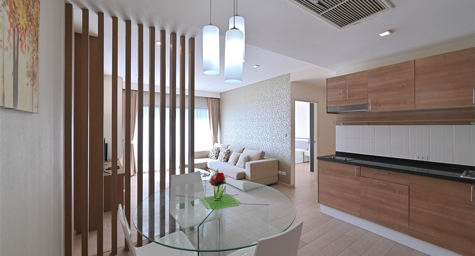For rent 2 bedrooms condo in Khlong Toei, Bangkok