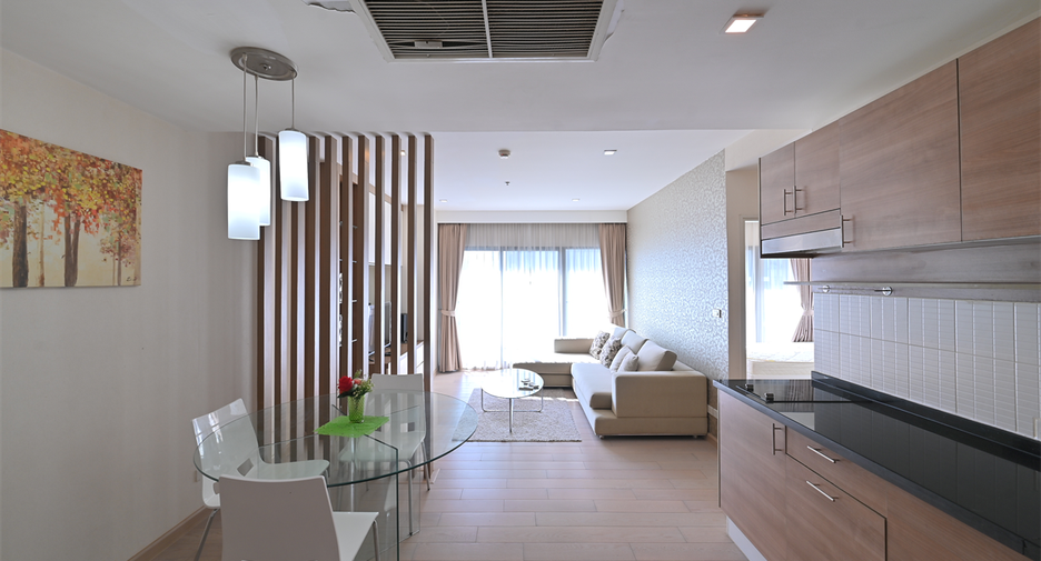 For rent 2 bedrooms condo in Khlong Toei, Bangkok