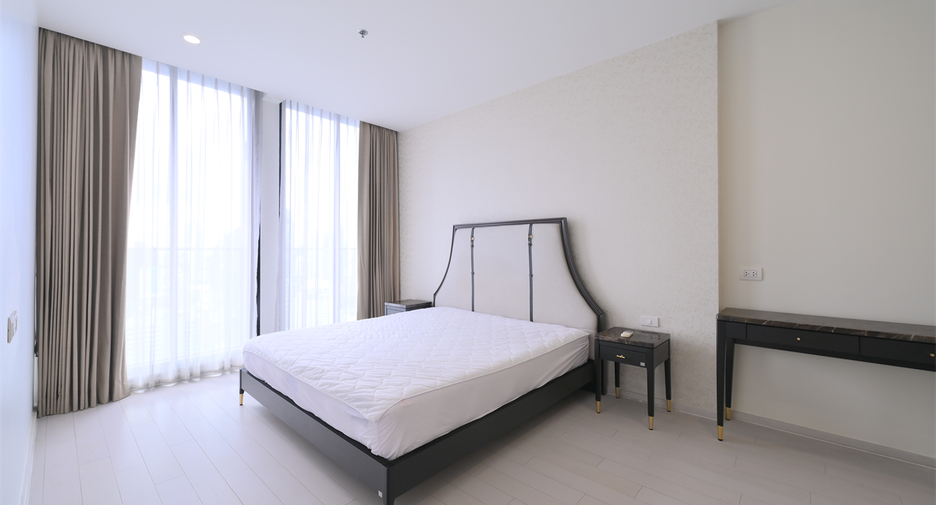 À louer 2 chambres condo à Pathum Wan, Bangkok