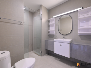 À louer 2 chambres condo à Pathum Wan, Bangkok