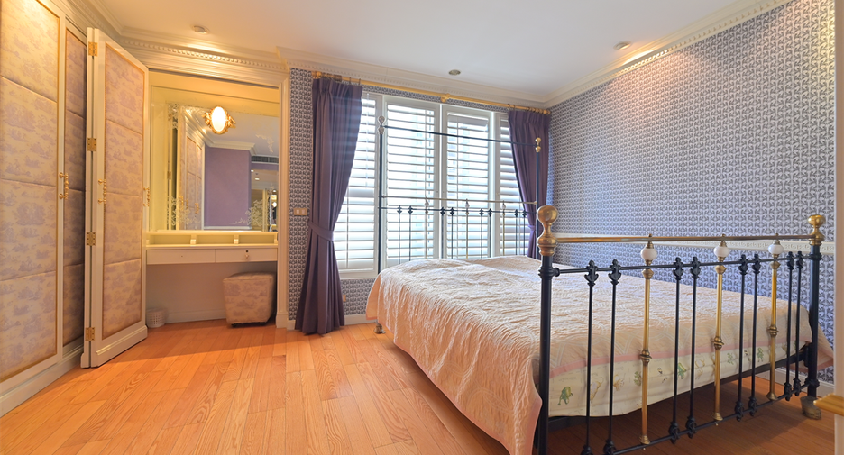 For rent 3 ベッドルーム condo in Pathum Wan, Bangkok