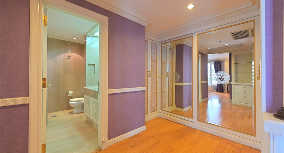 For rent 3 ベッドルーム condo in Pathum Wan, Bangkok
