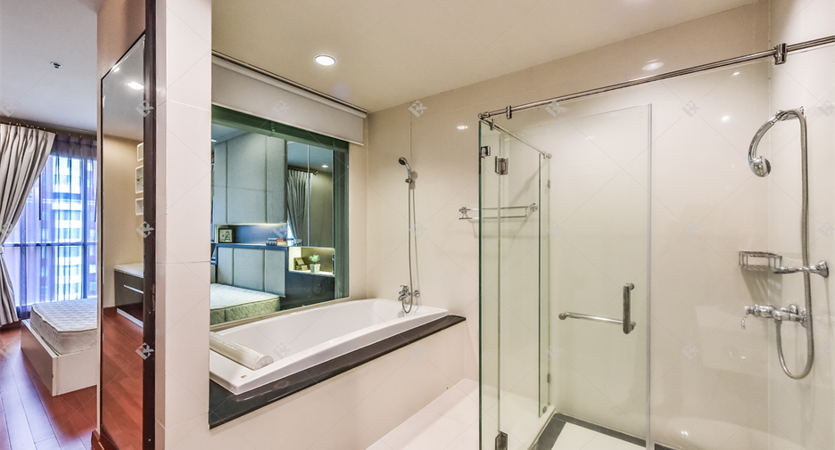 Wohnung zur Miete mit 2 Zimmer in Pathum Wan, Bangkok