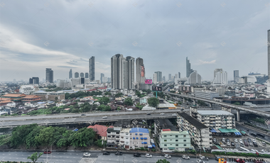 For rent 2 bedrooms condo in Sathon, Bangkok