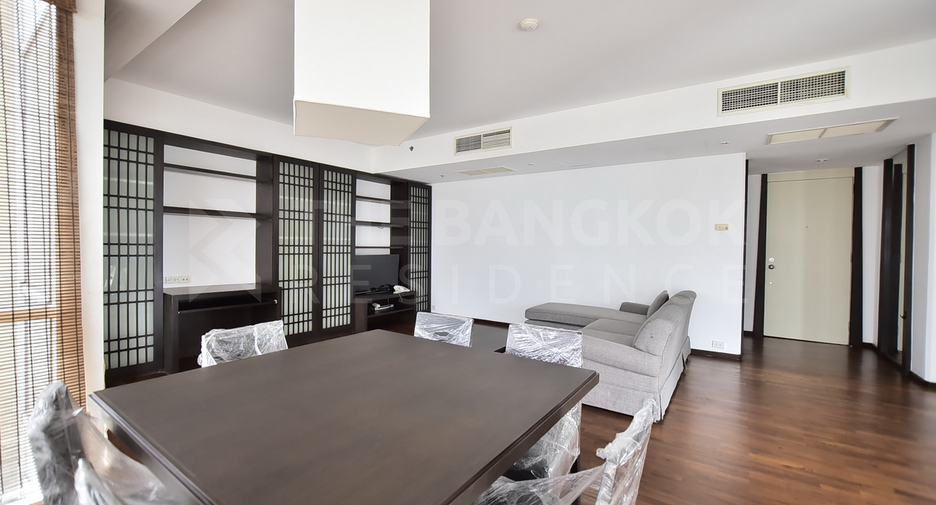 Wohnung zur Miete mit 2 Zimmer in Pathum Wan, Bangkok
