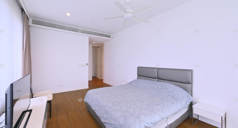 À louer 3 chambres condo à Pathum Wan, Bangkok