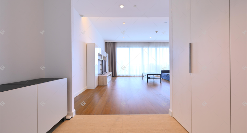 À louer 3 chambres condo à Pathum Wan, Bangkok