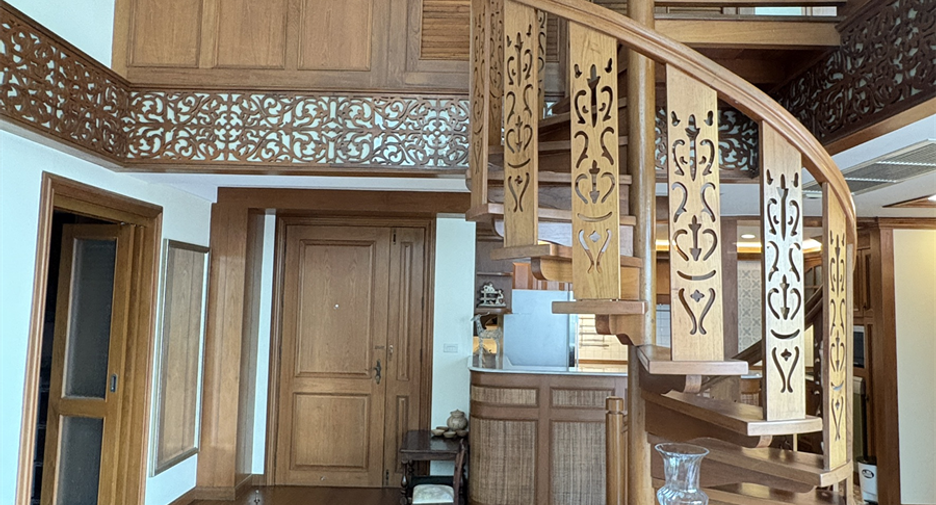 Wohnung zur Miete mit 3 Zimmer in Pathum Wan, Bangkok