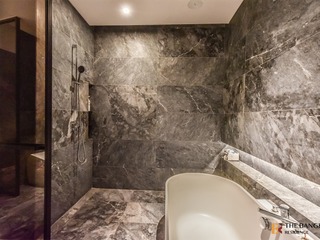 For rent 2 bedrooms condo in Khlong San, Bangkok