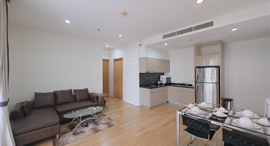 For rent 2 bedrooms condo in Khlong Toei, Bangkok