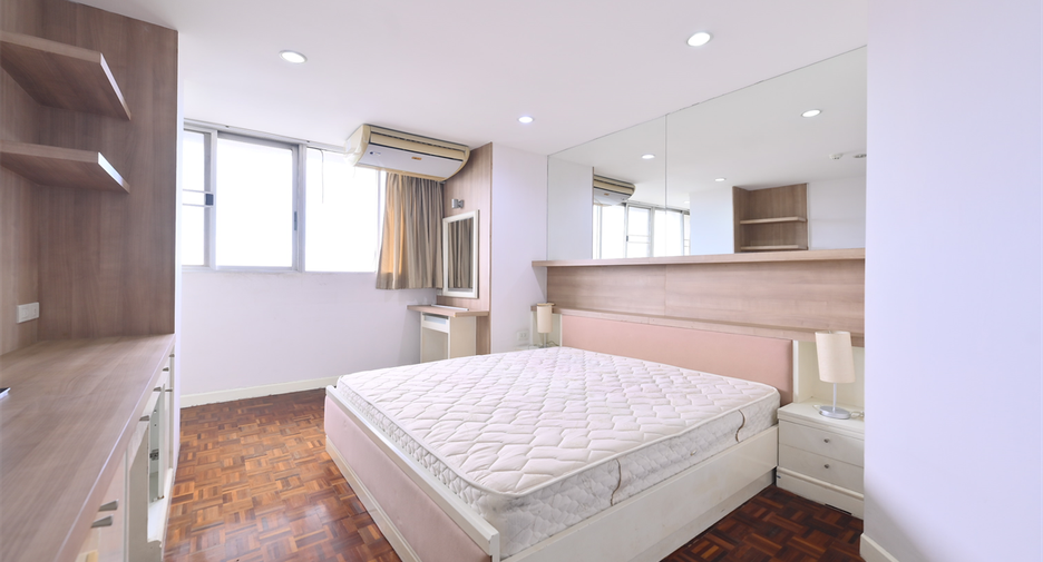 For rent 3 ベッドルーム condo in Watthana, Bangkok