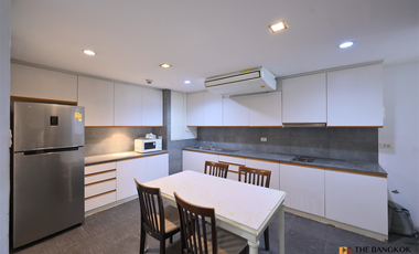 For rent 3 bedrooms condo in Watthana, Bangkok