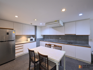 For rent 3 bedrooms condo in Watthana, Bangkok