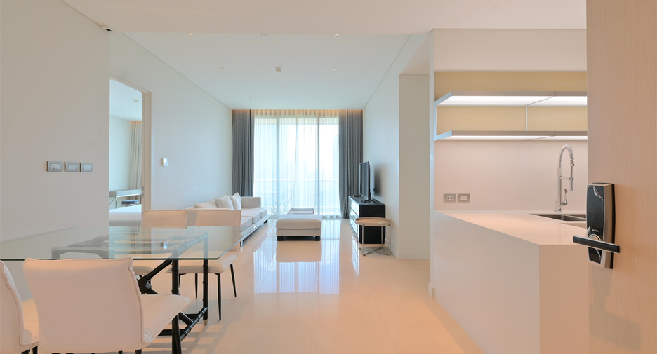 For rent 2 bedrooms condo in Pathum Wan, Bangkok