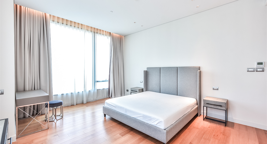 For rent 2 bedrooms condo in Pathum Wan, Bangkok