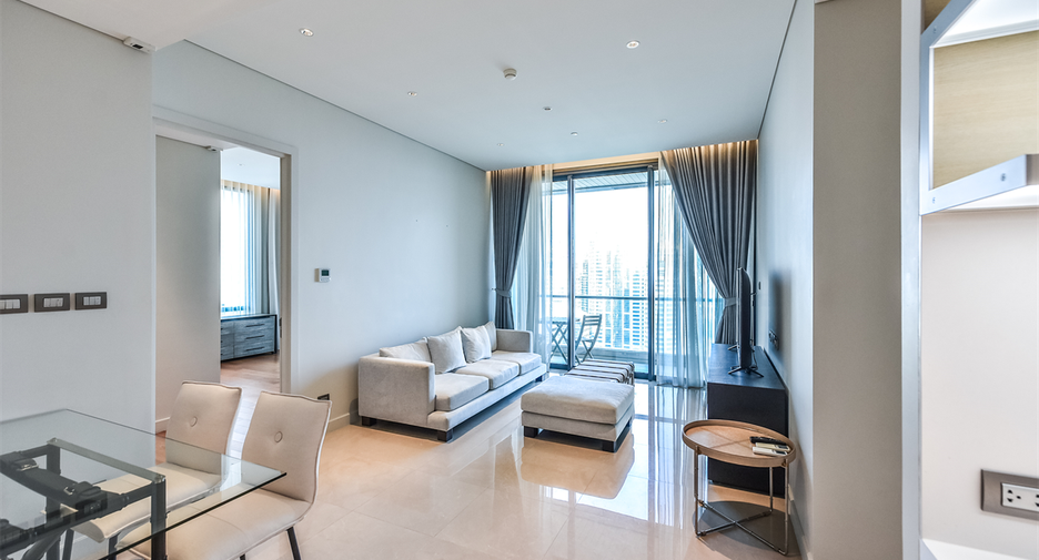 For rent 2 bedrooms condo in Pathum Wan, Bangkok