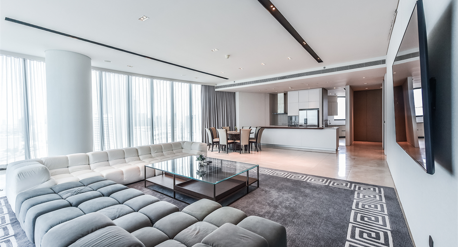 For rent 3 bedrooms condo in Khlong San, Bangkok