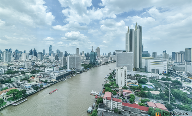 For rent 3 bedrooms condo in Khlong San, Bangkok