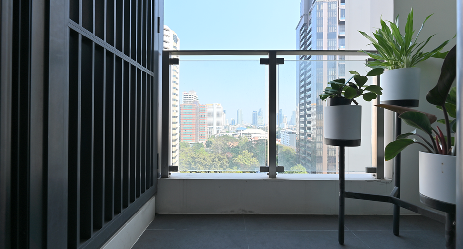 Condo en alquiler de 2 habitaciones en Khlong Toei, Bangkok