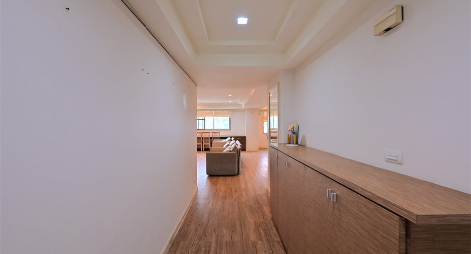Wohnung zur Miete mit 3 Zimmer in Watthana, Bangkok