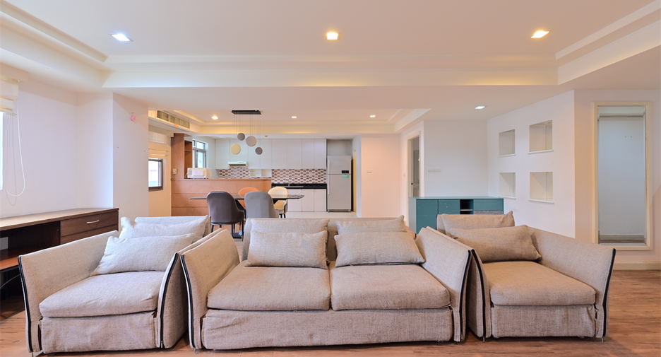 Wohnung zur Miete mit 3 Zimmer in Watthana, Bangkok